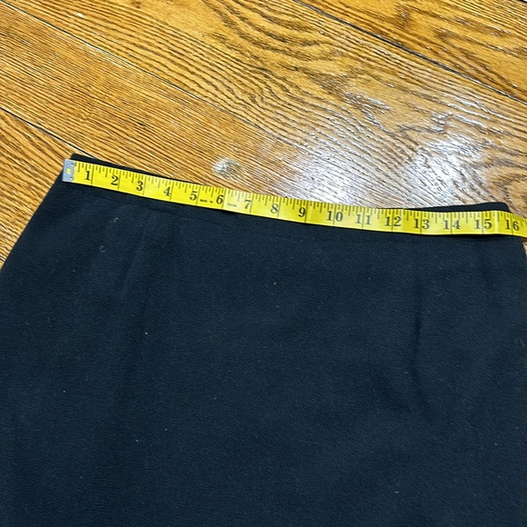 Michele black fringe skirt. Acrylic/wool blend. Back zipper. Size 14. Lined. - Picture 8 of 12